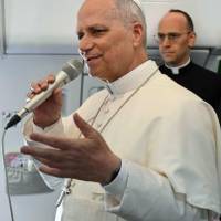 Parole del Santo Padre durante il volo Yaoundé-Luanda