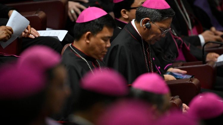 Bishops gathered in the New Synod Hal credit Vatican Media