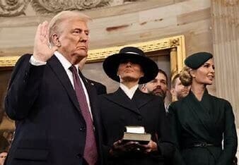 TRUMP Giuramento 25