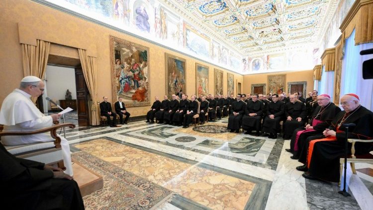 Il Papa con i partecipanti al Capitolo Generale dei Legionari di Cristo