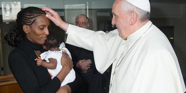 meriam-arriva-a-roma-e-incontra-papa-francesco