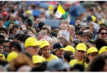 papa-francesco-caserta