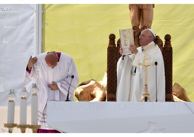 papa Francesco Sarajevo santa Messa