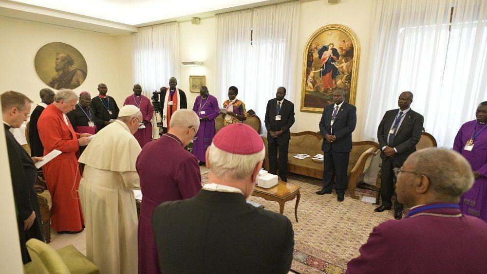 papa Francesco primate anglicano e sudan