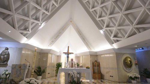 santa Marta Messa altare