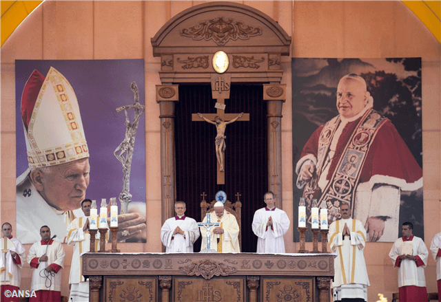 papa-francesco-messa-bethlehem