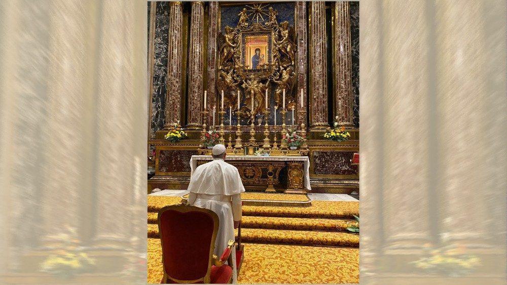 papa Francesco a santa Maria Maggiore