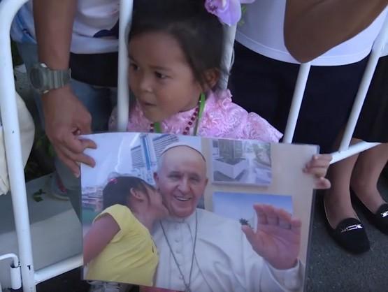 papa e fedeli thailandia