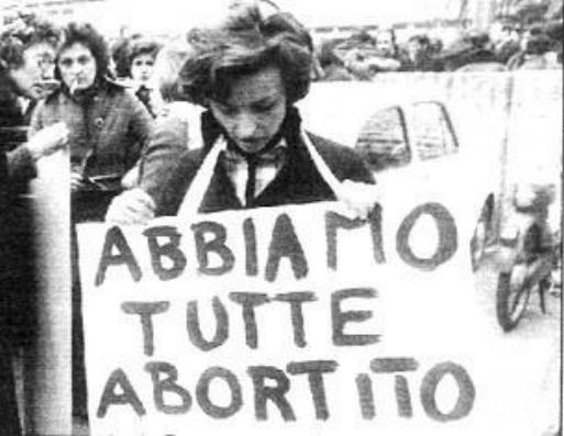 Lottiamo per scardinare la famiglia ammette Emma Bonino. Meglio tardi che mai